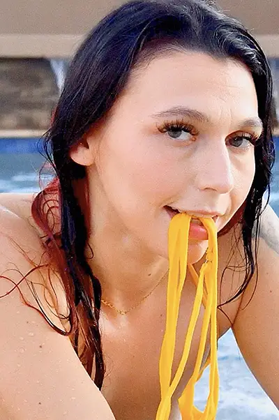 Kenna posing for her FTVMilfs debut shoot